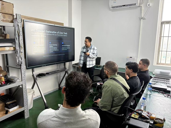 法國客戶組團到華邦瀛學習LED顯示屏維修的真實經歷 法國客戶組團到華邦瀛學習LED顯示屏維修的真實經歷