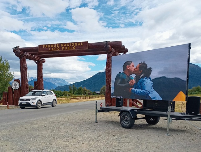 華邦瀛阿根廷項目案例:P3.91戶外租賃屏裝在拖車上,8㎡輕松應對游泳賽事 華邦瀛阿根廷項目案例:P3.91戶外租賃屏裝在拖車上,8㎡輕松應對游泳賽事